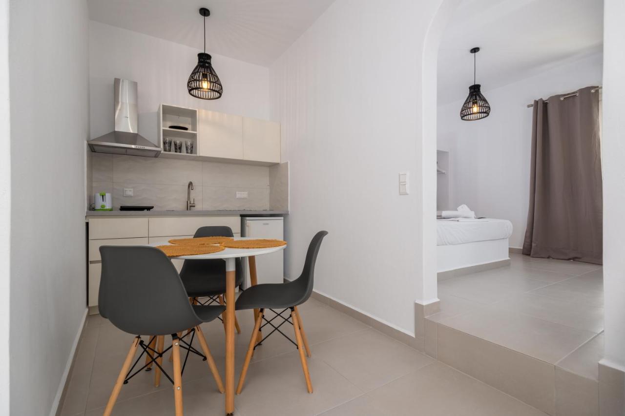 Aparthotel Althea Paros Naoussa Esterno foto